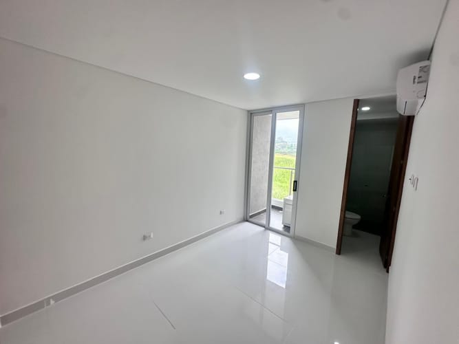 Apartamento de 4 alcobas en arriendo en Ciudad Jardin, Cali, 205 m² · foto 16 de 24