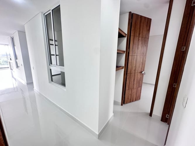 Apartamento de 4 alcobas en arriendo en Ciudad Jardin, Cali, 205 m² · foto 23 de 24
