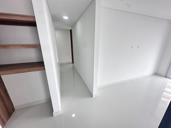 Apartamento de 4 alcobas en arriendo en Ciudad Jardin, Cali, 205 m² · foto 10 de 24