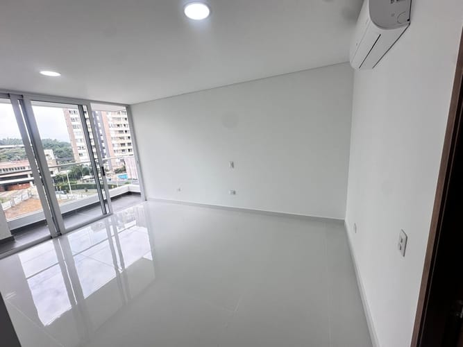 Apartamento de 4 alcobas en arriendo en Ciudad Jardin, Cali, 205 m² · foto 24 de 24