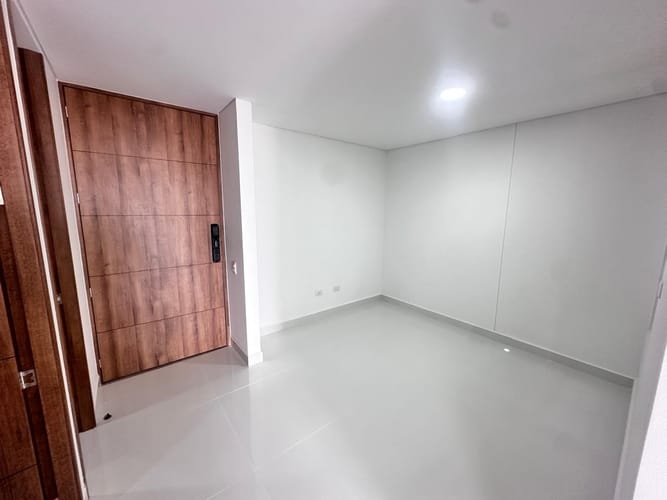 Apartamento de 4 alcobas en arriendo en Ciudad Jardin, Cali, 205 m² · foto 13 de 24