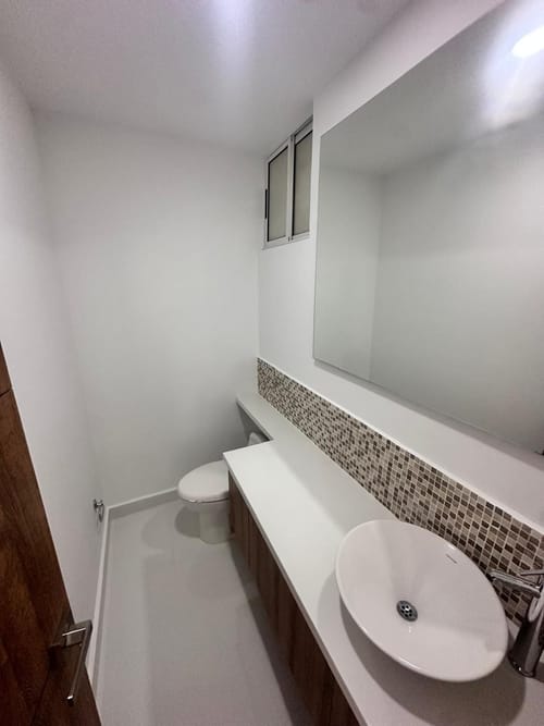 Apartamento de 4 alcobas en arriendo en Ciudad Jardin, Cali, 205 m² · foto 21 de 24
