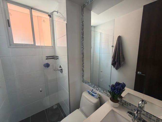 Apartamento de 2 alcobas en venta en Loma Del Esmeraldal, Envigado, 73 m² · foto 8 de 24