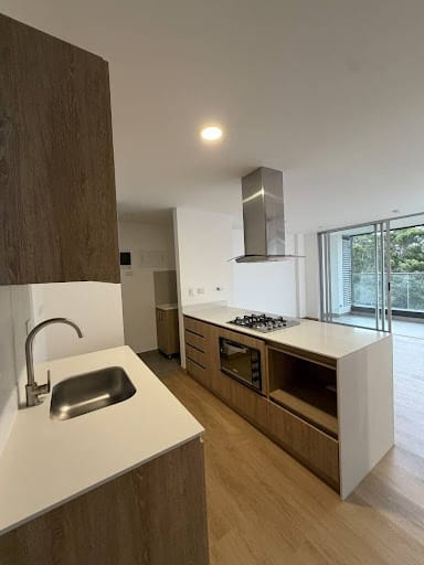 Apartamento de 2 alcobas en arriendo en Chipre, Rionegro, 74 m² · foto 4 de 13