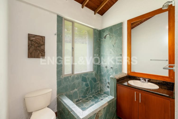 Casa de 4 alcobas en venta en Las Palmas, Envigado, 595 m² · foto 15 de 19