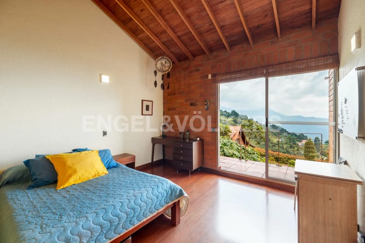 Casa de 4 alcobas en venta en Las Palmas, Envigado, 595 m² · foto 13 de 19