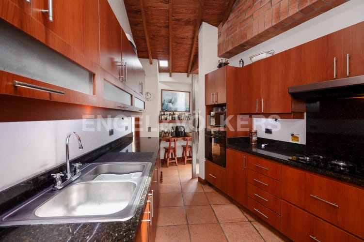 Casa de 4 alcobas en venta en Las Palmas, Envigado, 595 m² · foto 7 de 19