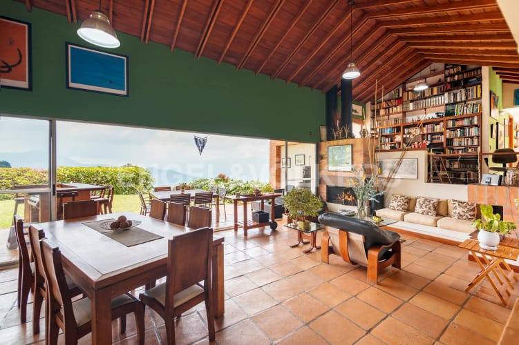 Casa de 4 alcobas en venta en Las Palmas, Envigado, 595 m² · foto 3 de 19