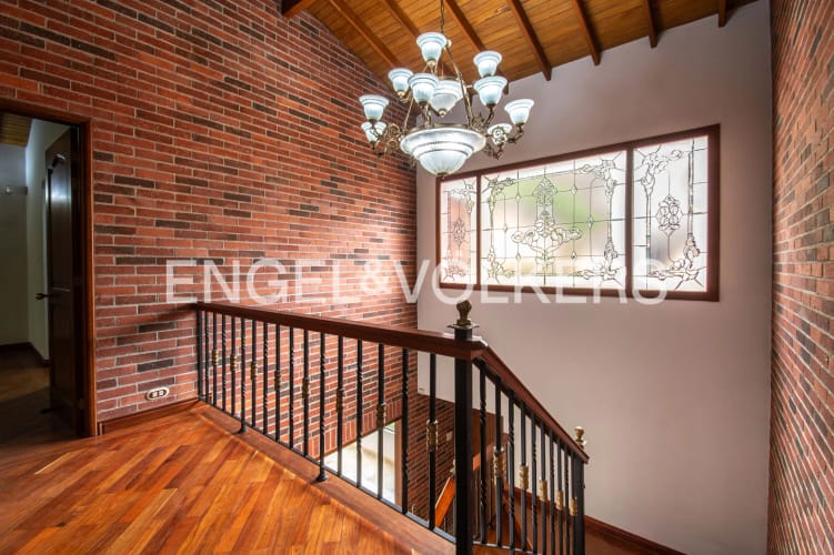Casa de 4 alcobas en venta en Altos Del Poblado, Medellín, 520 m² · foto 7 de 16