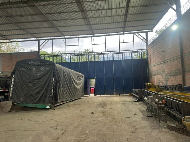 Bodega en venta en Hsd. San Antonio De Carrizal, Girón, 2000 m² · foto 5 de 14
