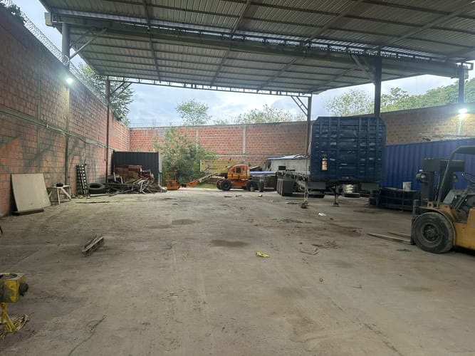 Bodega en venta en Hsd. San Antonio De Carrizal, Girón, 2000 m² · foto 9 de 14