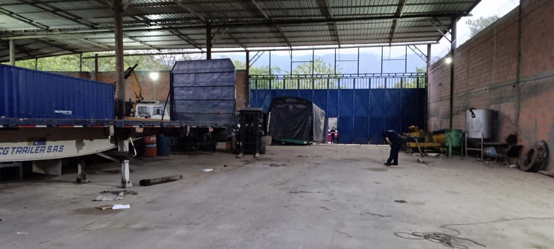 Bodega en venta en Hsd. San Antonio De Carrizal, Girón, 2000 m² · foto 12 de 14
