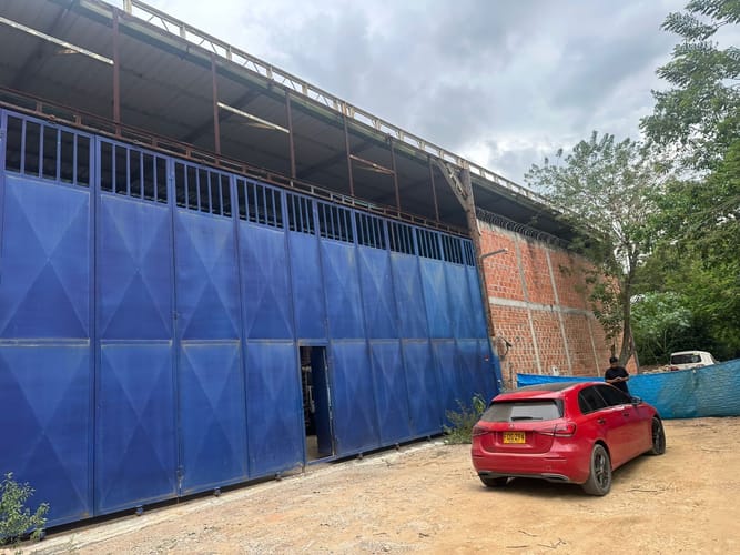 Bodega en venta en Hsd. San Antonio De Carrizal, Girón, 2000 m² · foto 14 de 14