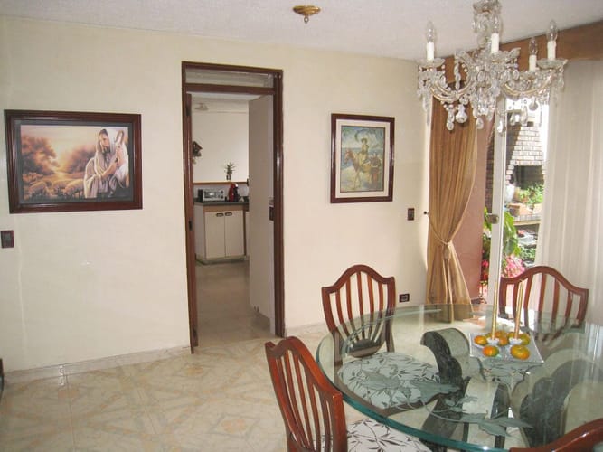 Casa de 4 alcobas en venta en Lagos De Cordoba, Bogotá, 250 m² · foto 5 de 20