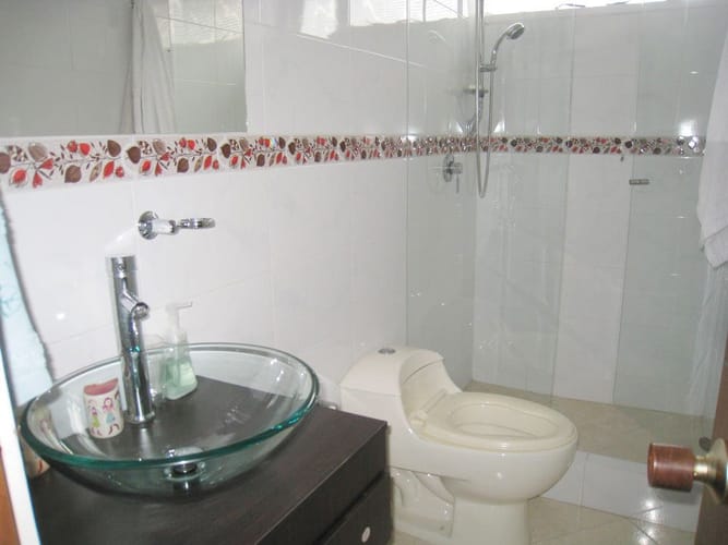 Casa de 4 alcobas en venta en Lagos De Cordoba, Bogotá, 250 m² · foto 18 de 20