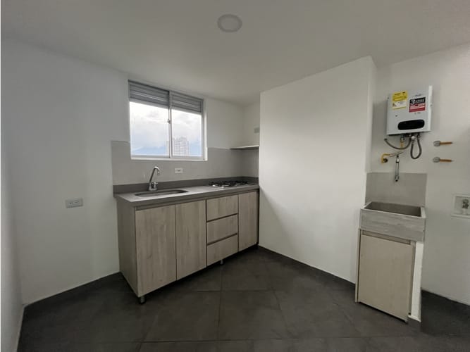 Apartamento de 2 alcobas en venta en Virgen Del Carmen, Sabaneta, 88 m² · foto 4 de 9