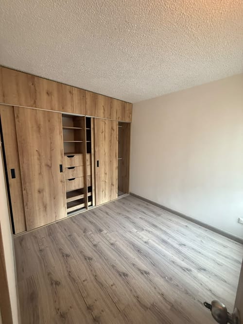 Apartamento de 2 alcobas en arriendo en Samper Mendoza, Bogotá, 40 m² · foto 3 de 5