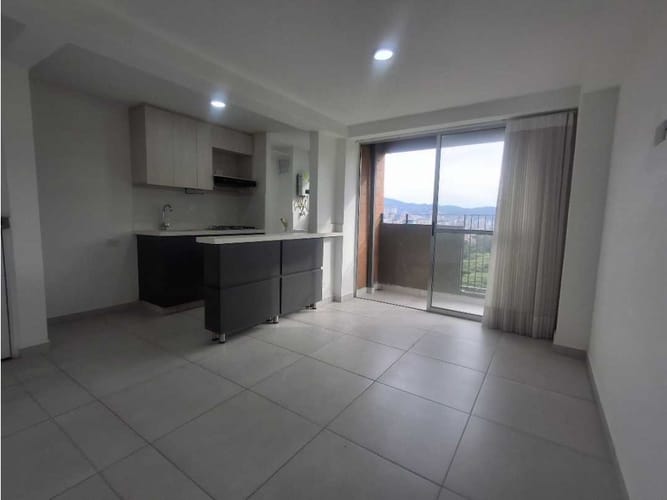 Apartamento de 3 alcobas en arriendo en Viviendas Del Sur, Itagüí, 55 m² · foto 3 de 23