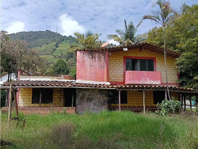 Lote en venta en San Antonio De Prado, Medellín, 150 m² · foto 2 de 18
