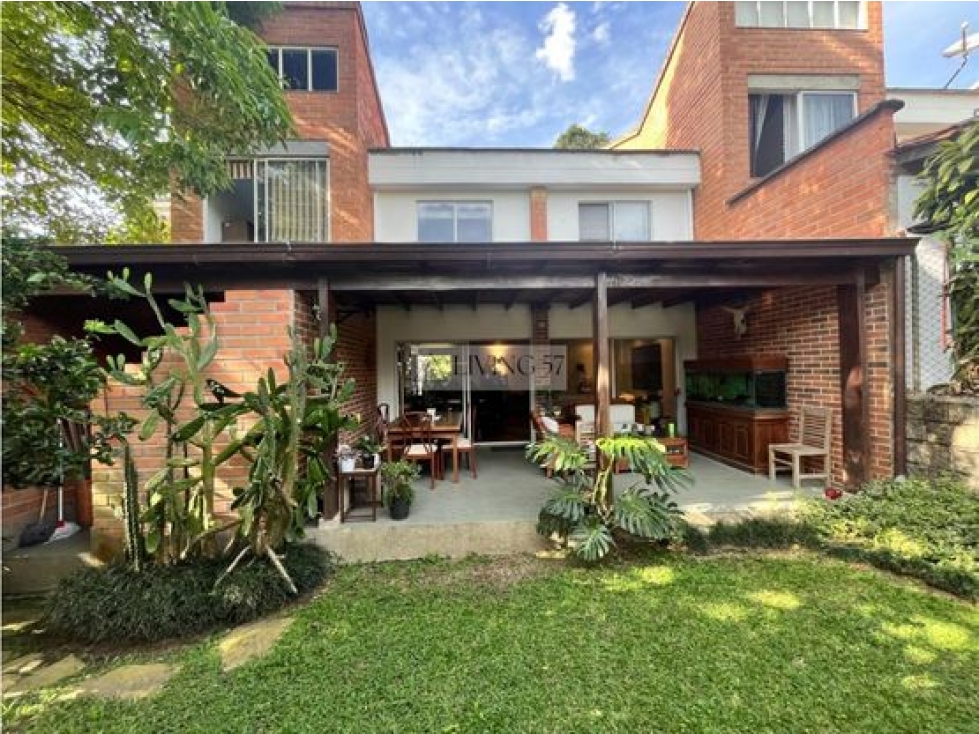 Casa en Venta en San Lucas, Medellín