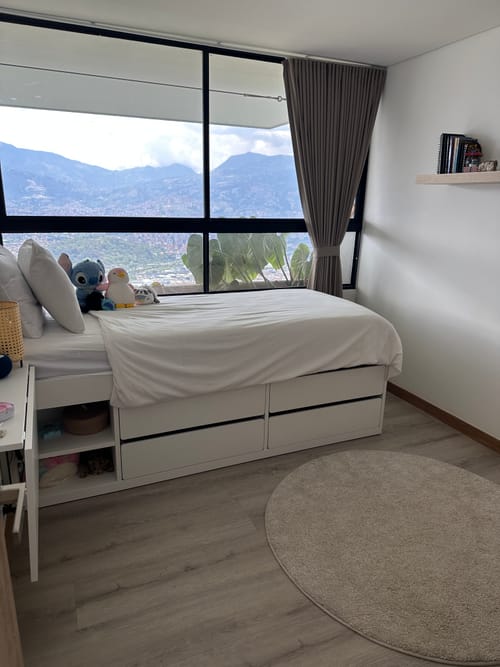 Apartamento de 4 alcobas en venta en Loma Del Indio, Medellín, 101 m² · foto 2 de 13