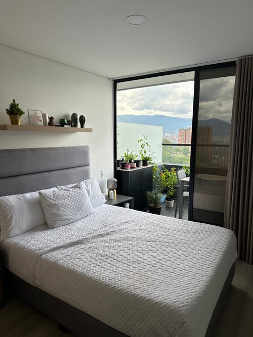 Apartamento de 4 alcobas en venta en Loma Del Indio, Medellín, 101 m² · foto 4 de 13