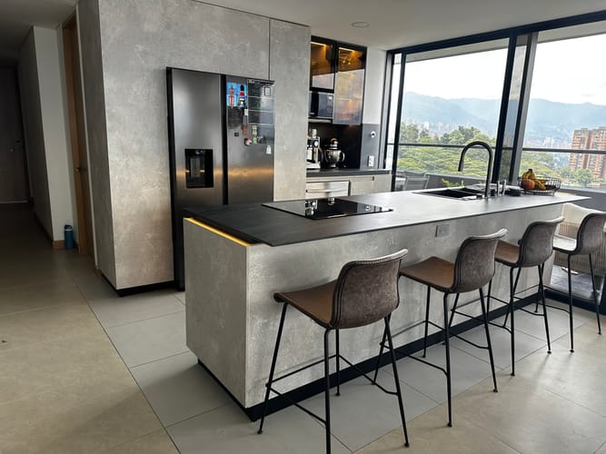 Apartamento de 4 alcobas en venta en Loma Del Indio, Medellín, 101 m² · foto 8 de 13