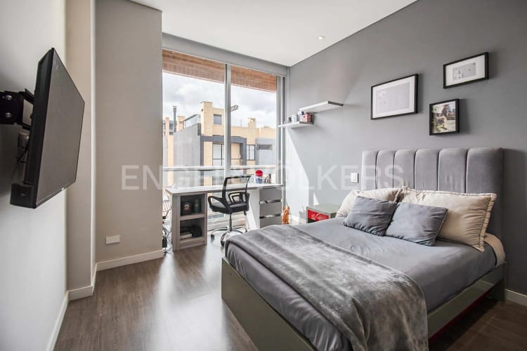 Apartamento de 3 alcobas en venta en Santa Paula, Bogotá, 245 m² · foto 21 de 24