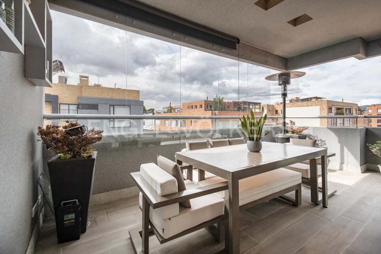 Apartamento de 3 alcobas en venta en Santa Paula, Bogotá, 245 m² · foto 5 de 24