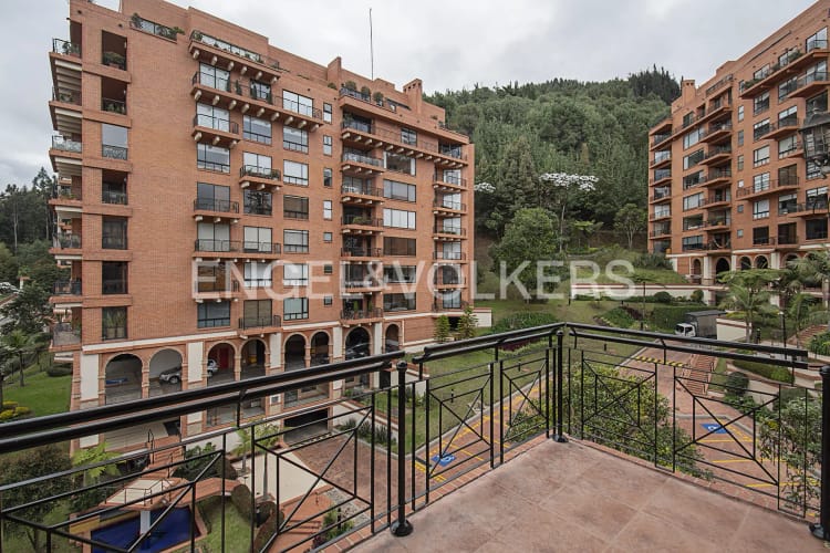 Apartamento de 4 alcobas en venta en Santa Barbara Alta, Bogotá, 292 m² · foto 12 de 20