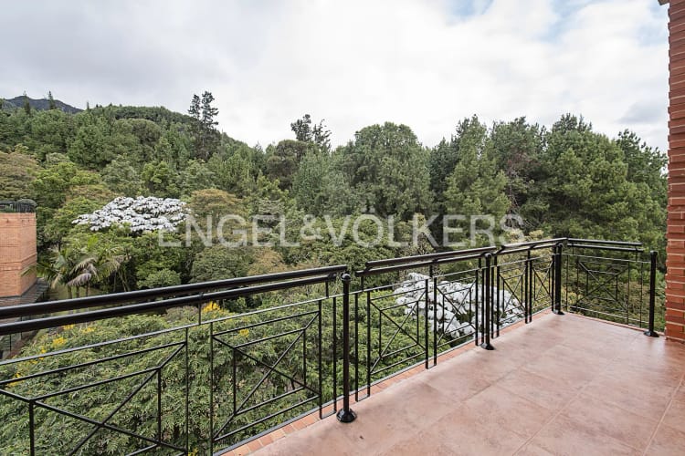 Apartamento de 4 alcobas en venta en Santa Barbara Alta, Bogotá, 292 m² · foto 9 de 20