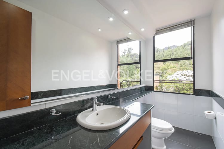 Apartamento de 4 alcobas en venta en Santa Barbara Alta, Bogotá, 292 m² · foto 5 de 20