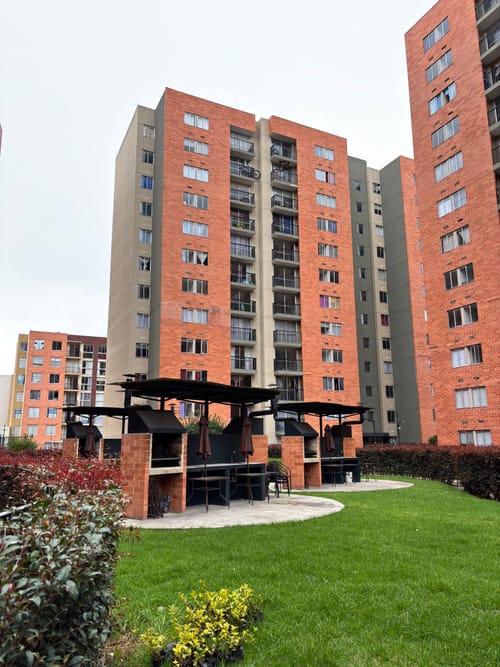 Apartamento de 3 alcobas en venta en Conjunto Residencial Abundara, Madrid, 60 m² · foto 19 de 20