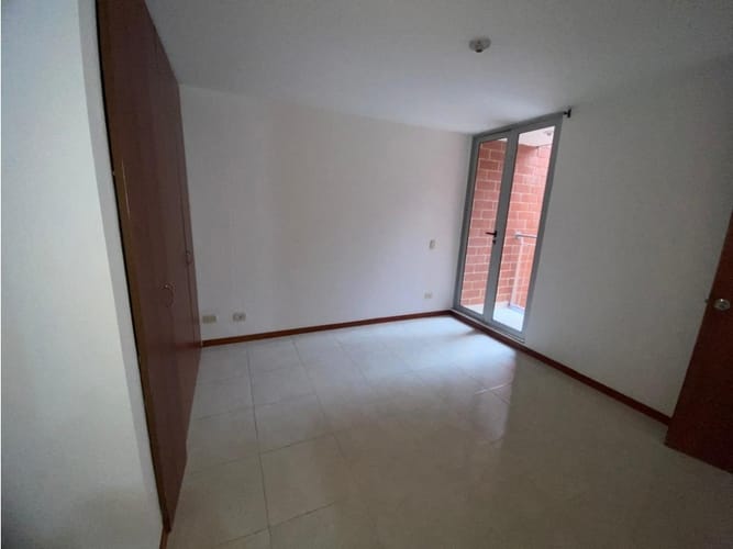 Apartamento de 3 alcobas en arriendo en El Oasis, Envigado, 90 m² · foto 11 de 14