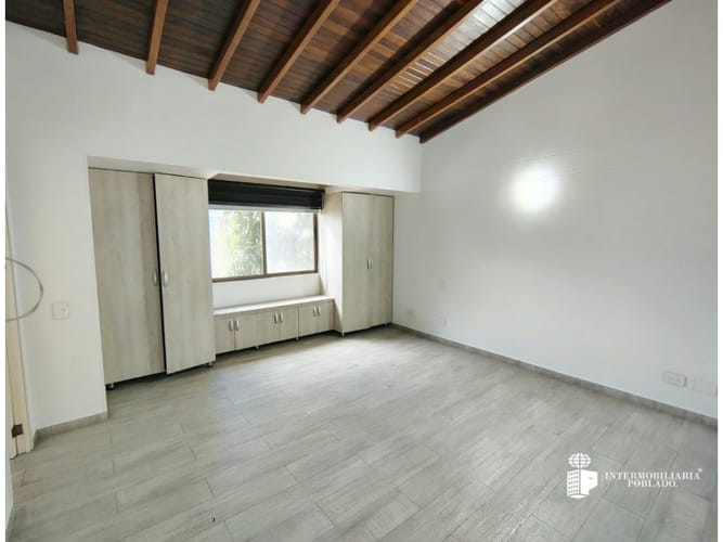 Casa de 3 alcobas en arriendo en El Poblado, Envigado, 203 m² · foto 6 de 20