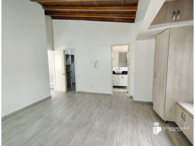 Casa de 3 alcobas en arriendo en El Poblado, Envigado, 203 m² · foto 7 de 20