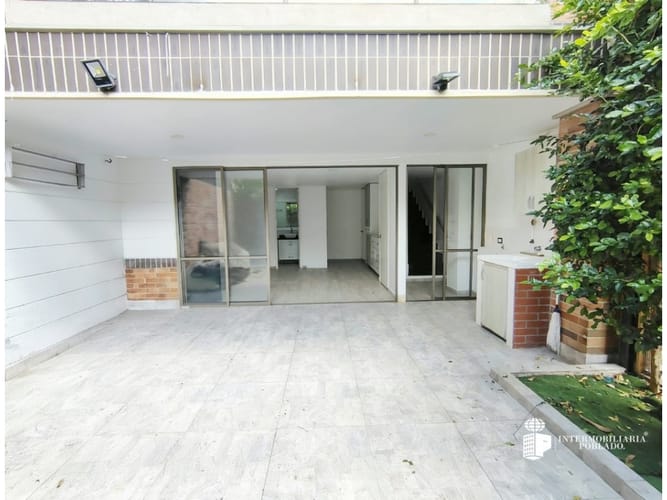 Casa de 3 alcobas en arriendo en El Poblado, Envigado, 203 m² · foto 18 de 20
