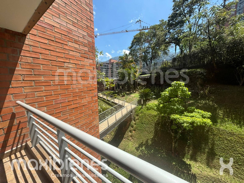 Apartamento en Arriendo en Loma del Escobero, Envigado