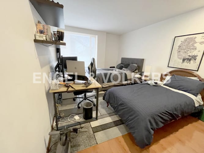 Apartamento de 3 alcobas en venta en Santa Barbara Occidental, Bogotá, 187 m² · foto 17 de 18