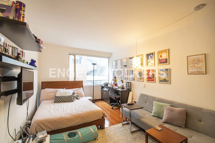 Apartamento de 3 alcobas en venta en Santa Barbara Occidental, Bogotá, 187 m² · foto 14 de 18