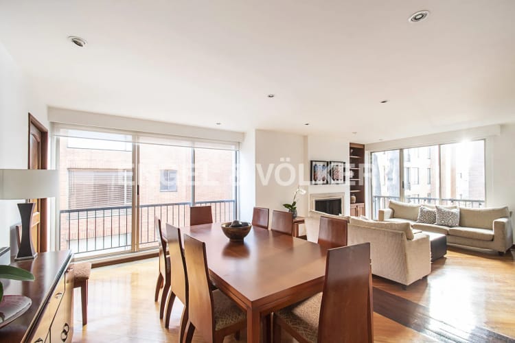 Apartamento de 3 alcobas en venta en Santa Barbara Occidental, Bogotá, 187 m² · foto 5 de 18