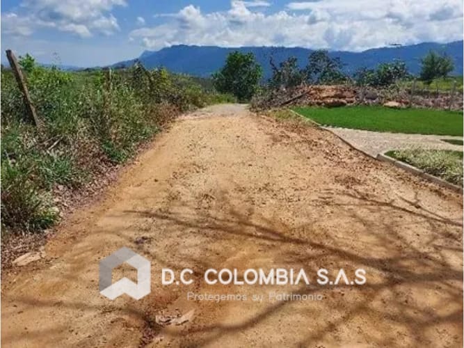 Lote en venta en Chocoita, Girón, 1560 m² · foto 4 de 8
