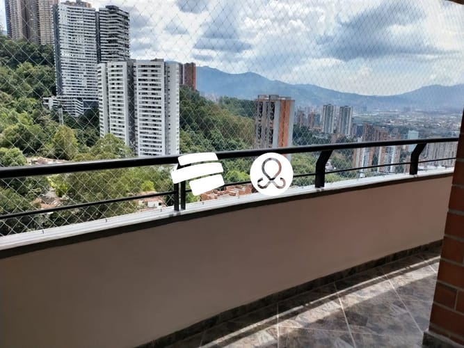 Apartamento de 3 alcobas en venta en Loma Del Indio, Medellín · foto 2 de 24