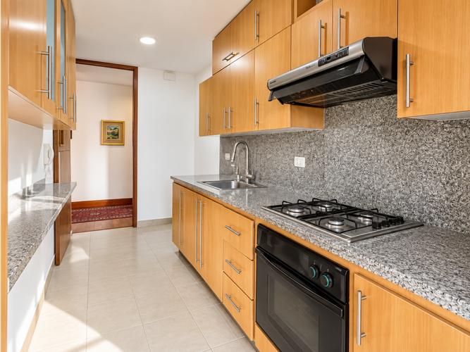 Apartamento de 3 alcobas en venta en San Gabriel Norte, Bogotá, 130 m² · foto 2 de 24