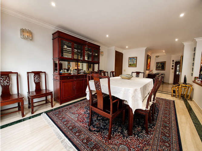 Apartamento de 3 alcobas en venta en La Carolina, Bogotá, 208 m² · foto 4 de 24