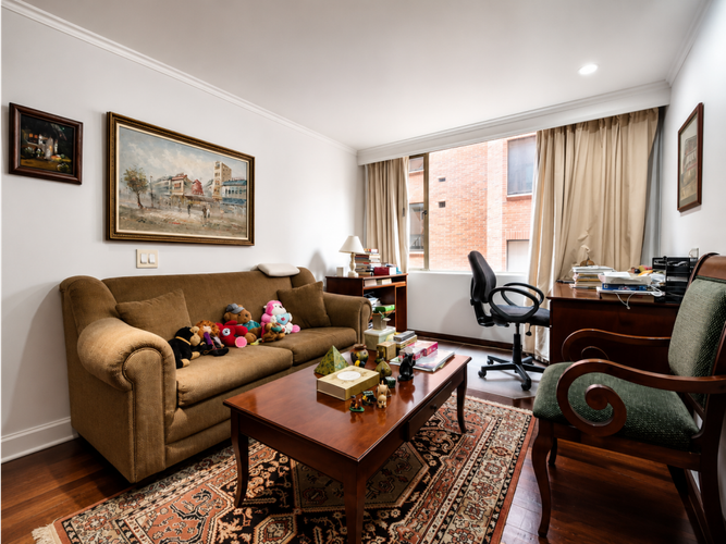 Apartamento de 3 alcobas en venta en La Carolina, Bogotá, 208 m² · foto 18 de 24
