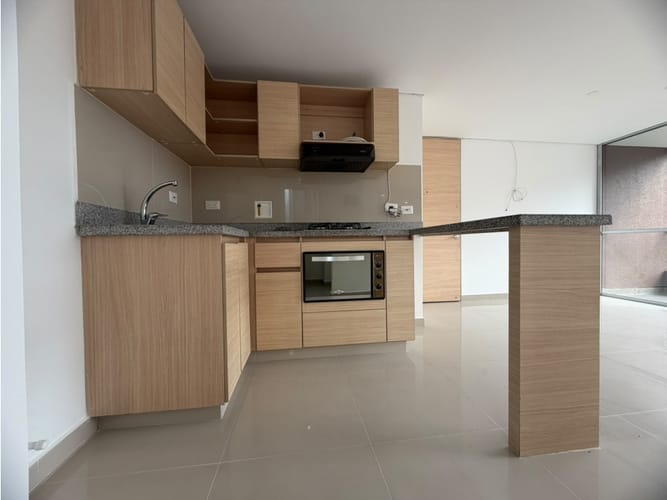 Apartamento de 3 alcobas en venta en La Doctora, Sabaneta, 78 m² · foto 2 de 19
