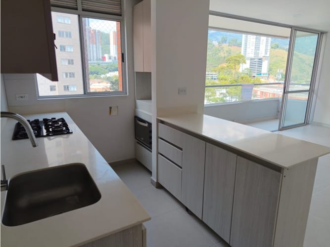 Apartamento de 3 alcobas en arriendo en Holanda, Sabaneta, 98 m² · foto 6 de 24