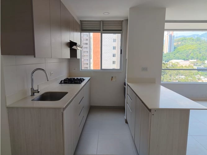 Apartamento de 3 alcobas en arriendo en Holanda, Sabaneta, 98 m² · foto 7 de 24