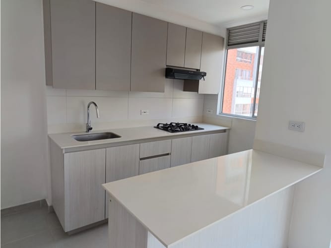 Apartamento de 3 alcobas en arriendo en Holanda, Sabaneta, 98 m² · foto 8 de 24